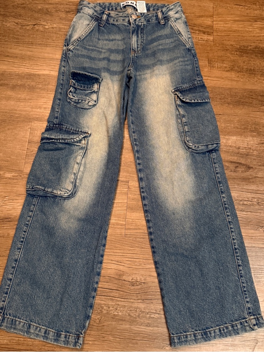 Wide-Leg Cargo Jeans in Faded Blue - Women's